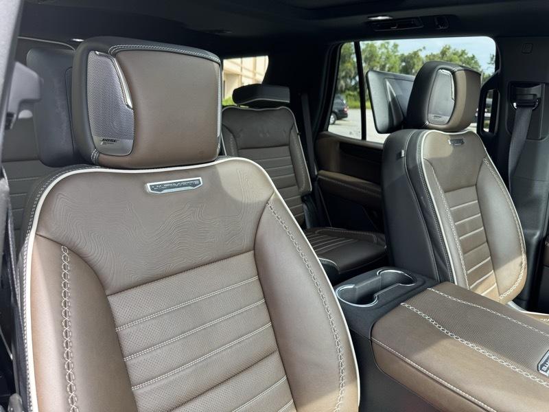 GMC Yukon Denali Ultimate 4WD 2025