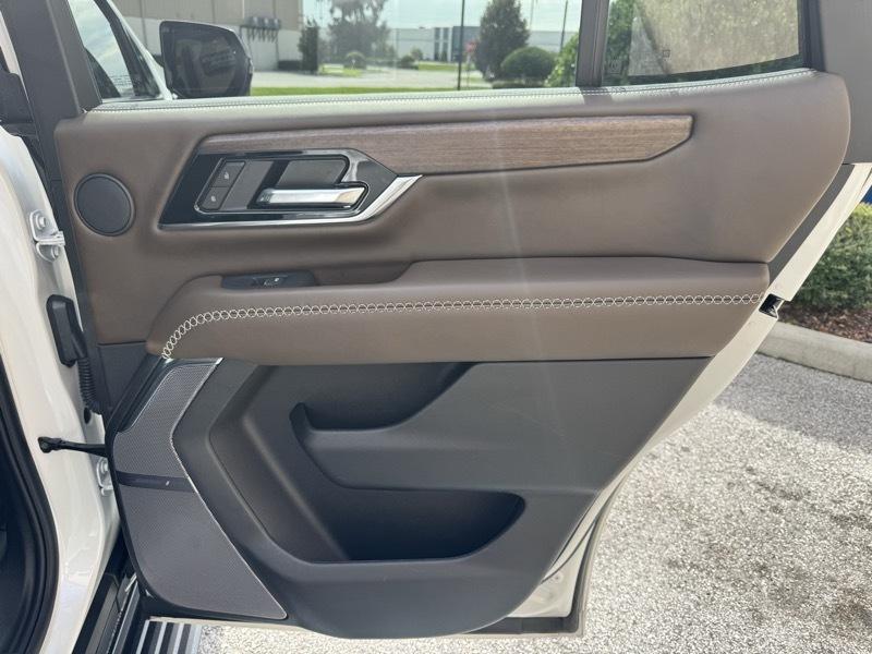 GMC Yukon Denali Ultimate 4WD 2025