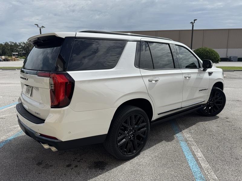 GMC Yukon Denali Ultimate 4WD 2025