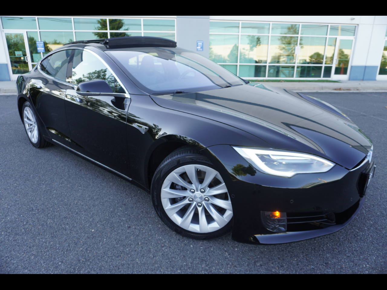 Tesla Model S  2016