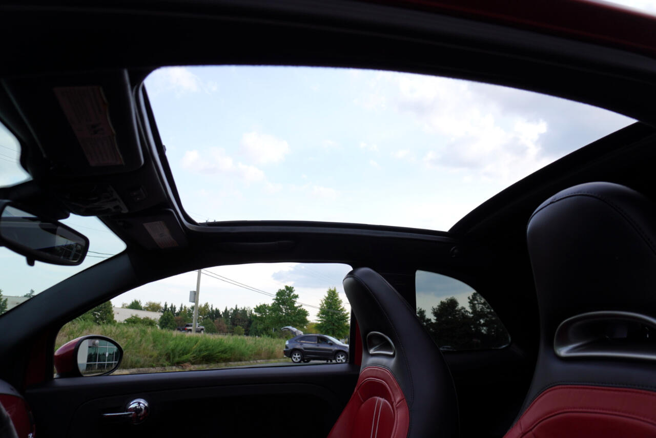 2019 Fiat 500 Abarth photo 15