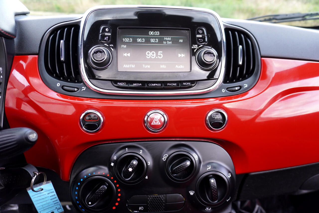 2019 Fiat 500 Abarth photo 16