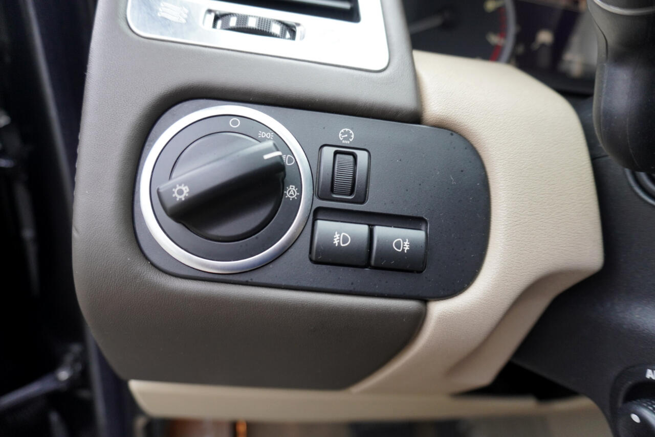 2012 Land Rover Range Rover Sport HSE photo 25