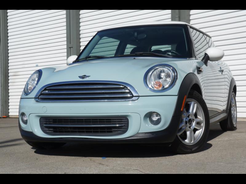 MINI Cooper Base 2D Hatchback 2013