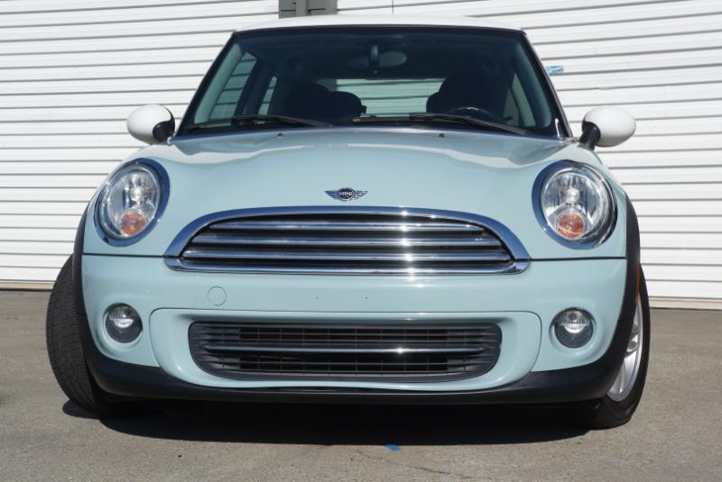 MINI Cooper Base 2D Hatchback 2013