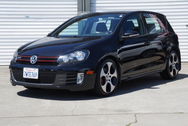 Volkswagen GTI 2.0T Sedan PZEV 2011