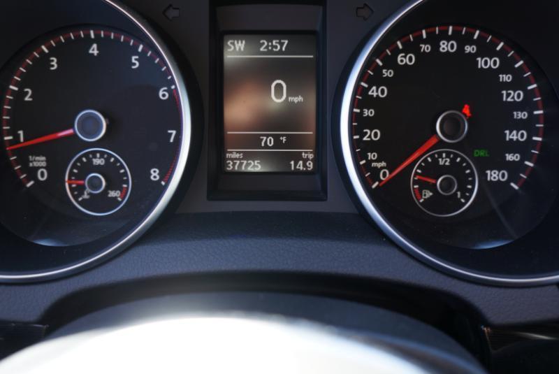 Volkswagen GTI 2.0T Sedan PZEV 2011