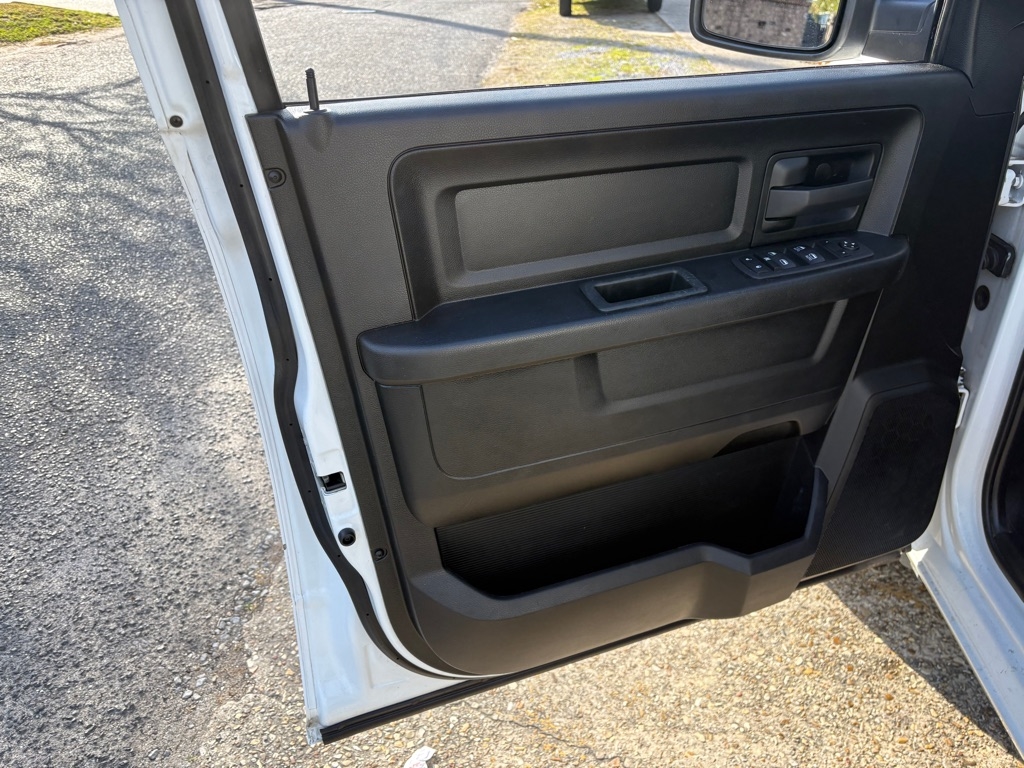 RAM 1500 Classic Tradesman Quad Cab 2WD 2022