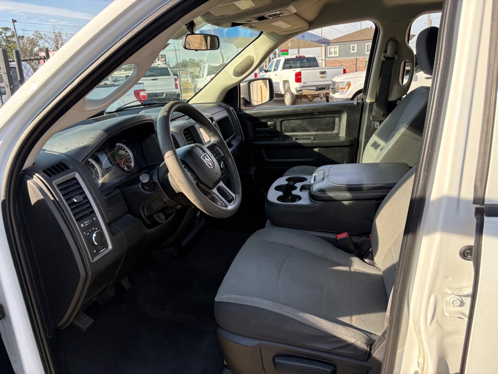 RAM 1500 Classic Tradesman Quad Cab 2WD 2022