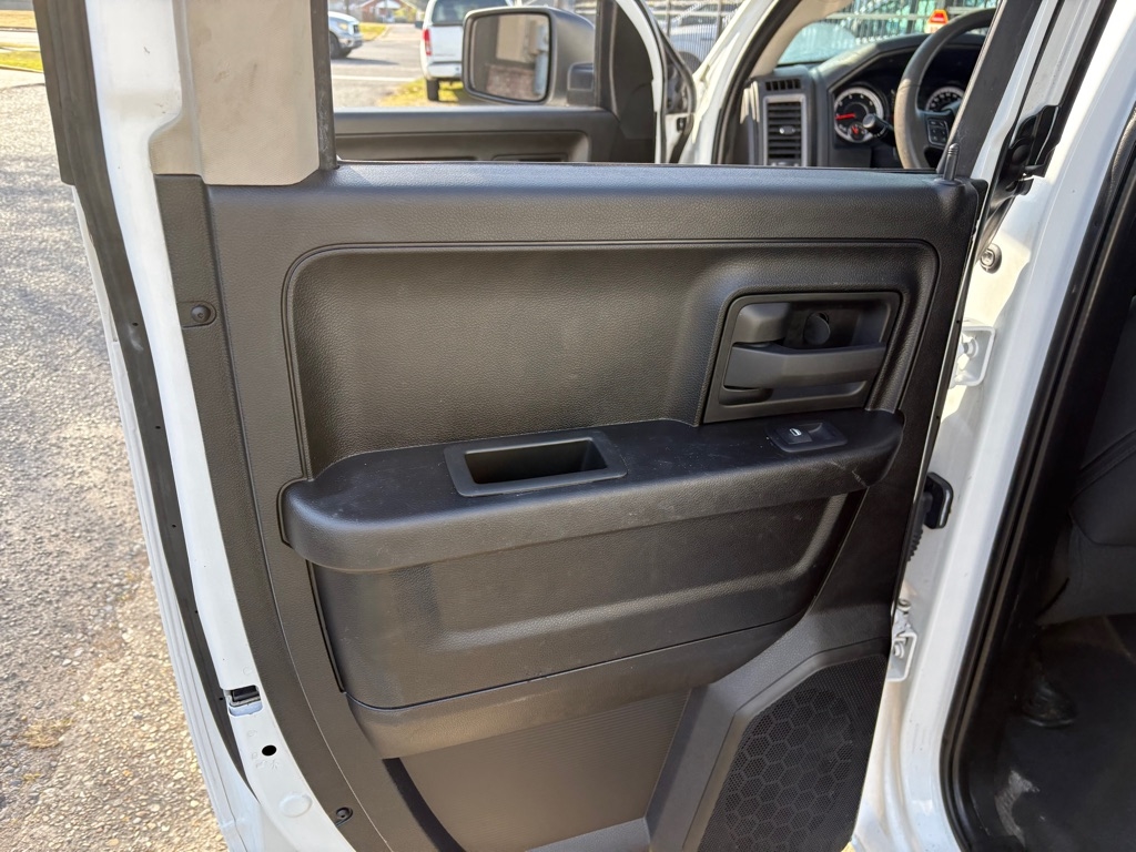 RAM 1500 Classic Tradesman Quad Cab 2WD 2022