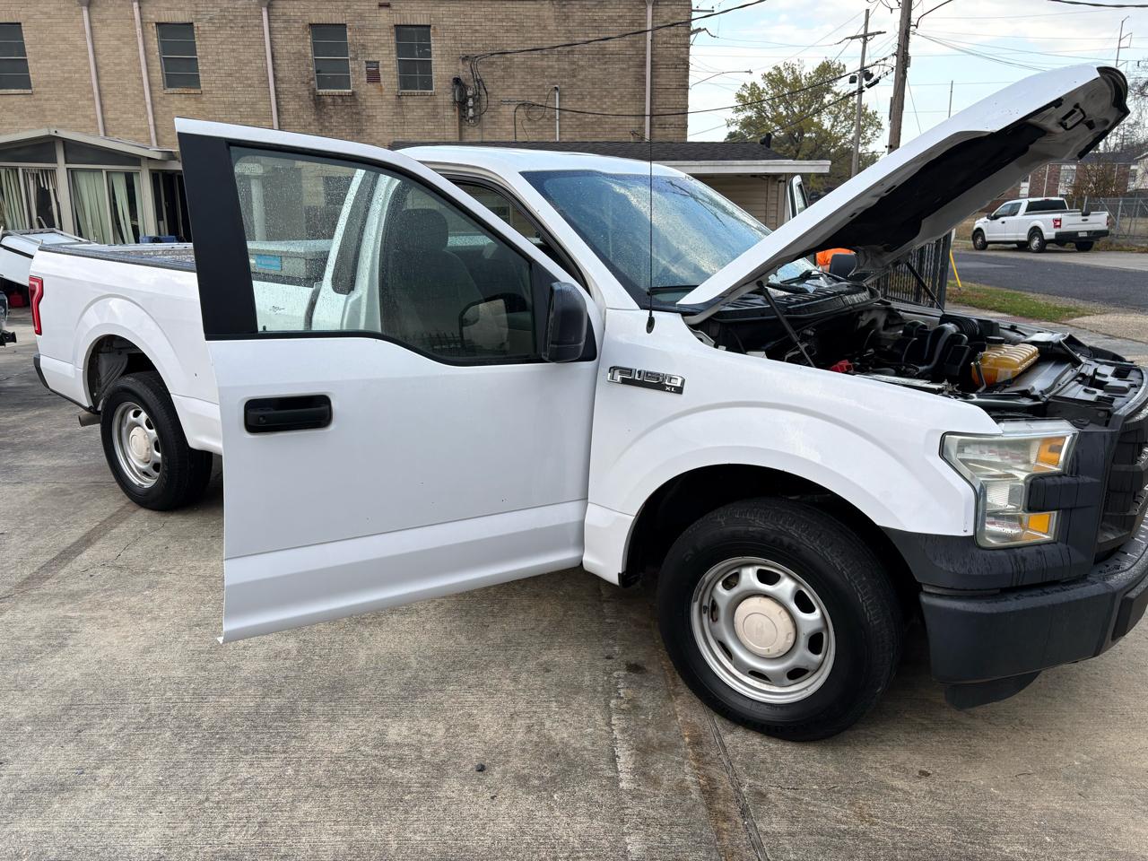 Ford F-150 XL 8-ft. Bed 2WD 2015