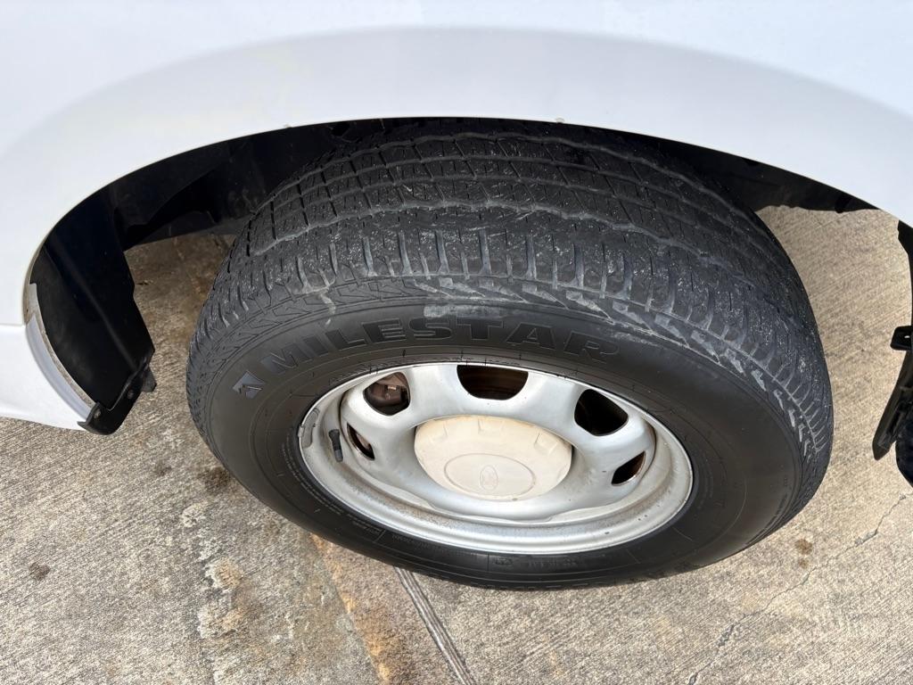 Ford F-150 XL 8-ft. Bed 2WD 2015