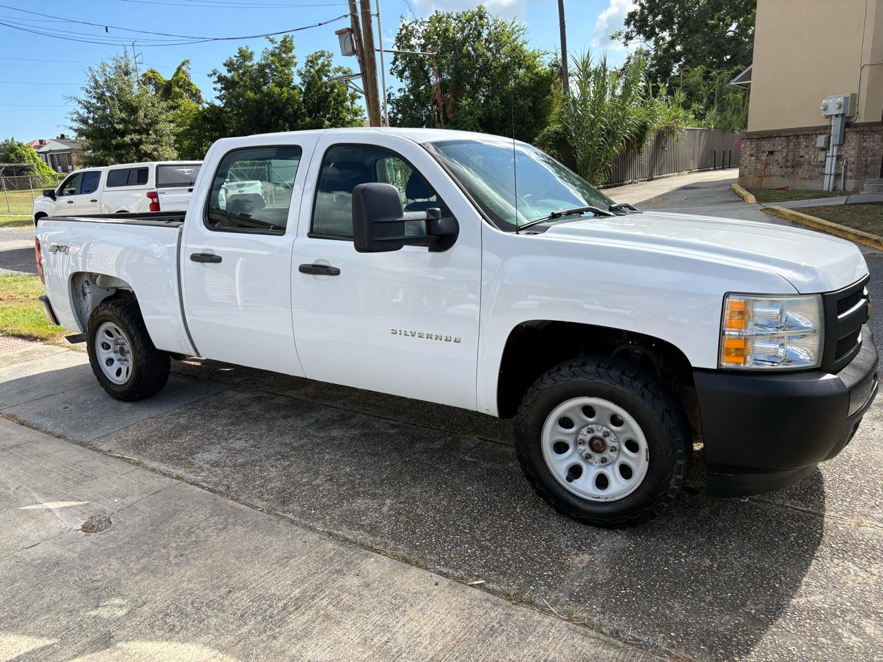 Chevrolet Silverado 1500 Work Truck Crew Cab Short Box 4WD 2013