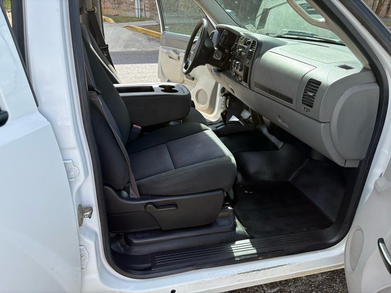 Chevrolet Silverado 1500 Work Truck Crew Cab Short Box 4WD 2013