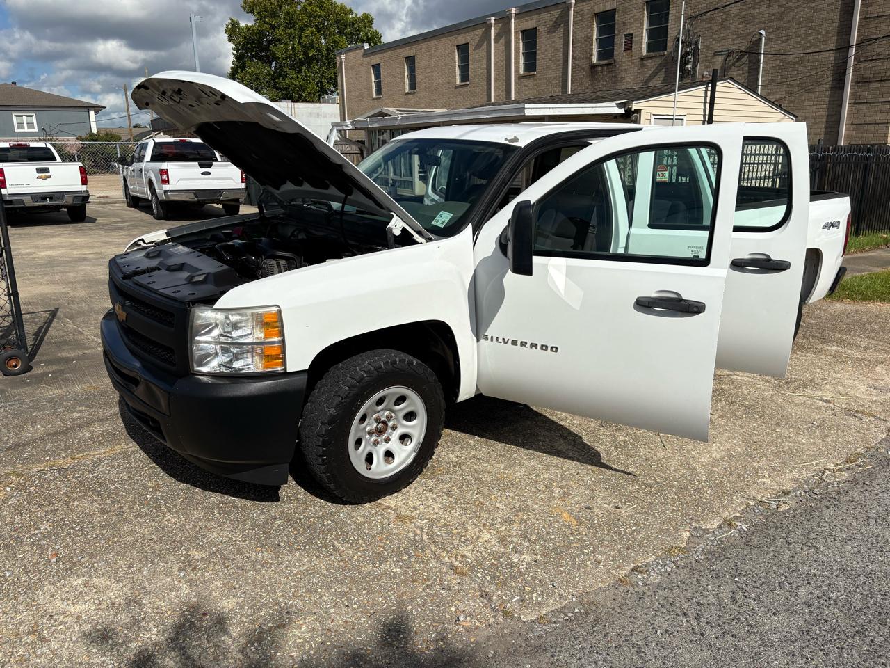 Chevrolet Silverado 1500 Work Truck Crew Cab Short Box 4WD 2013