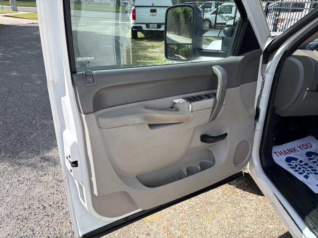 Chevrolet Silverado 1500 Work Truck Crew Cab Short Box 4WD 2013