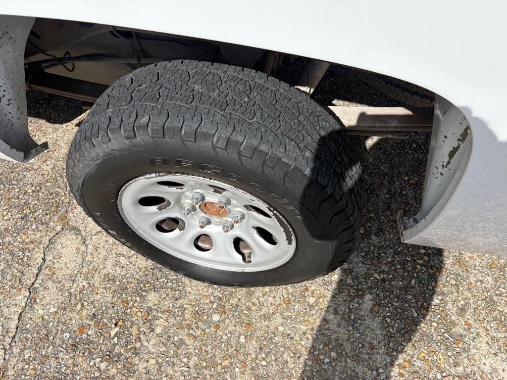 Chevrolet Silverado 1500 Work Truck Crew Cab Short Box 4WD 2013