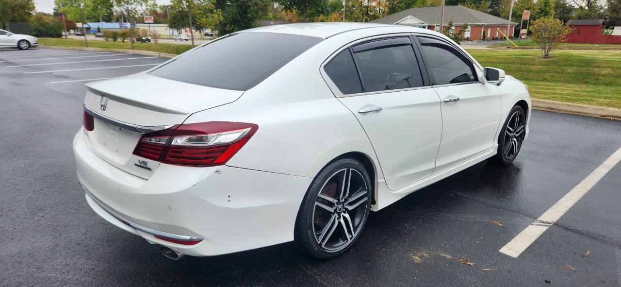 Honda Accord Touring V6 Sedan 6-Spd AT 2016 Honda Accord Touring V6 Sedan 6-Spd AT 2016