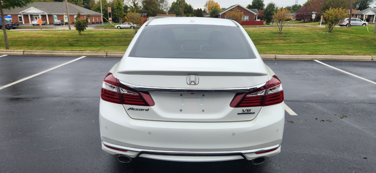 Honda Accord Touring V6 Sedan 6-Spd AT 2016 Honda Accord Touring V6 Sedan 6-Spd AT 2016