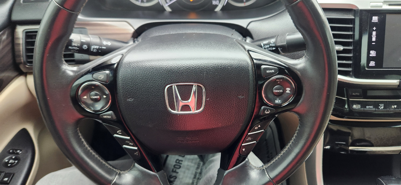 Honda Accord Touring V6 Sedan 6-Spd AT 2016 Honda Accord Touring V6 Sedan 6-Spd AT 2016