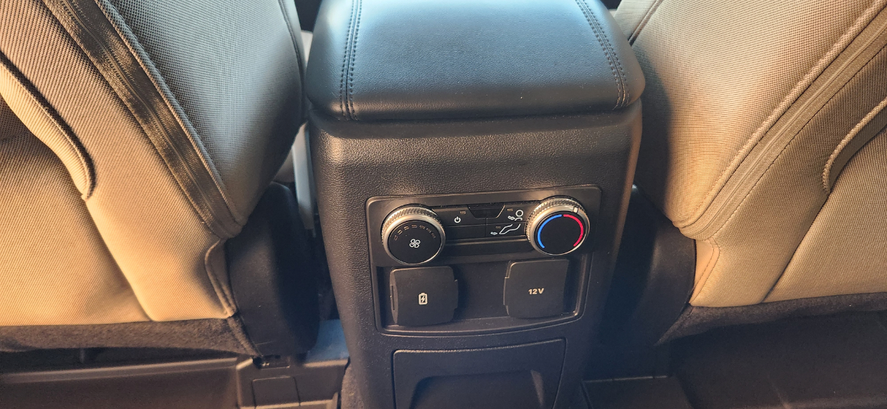 Ford Explorer XLT 2022 Ford Explorer XLT 2022