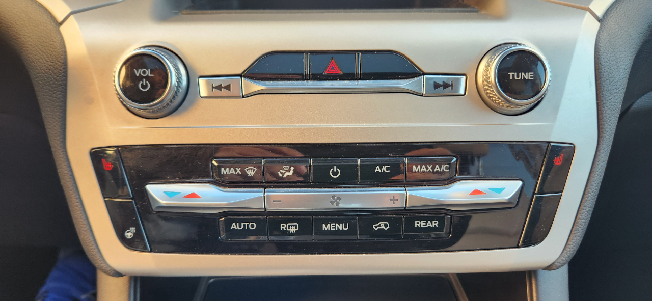 Ford Explorer XLT 2021 Ford Explorer XLT 2021