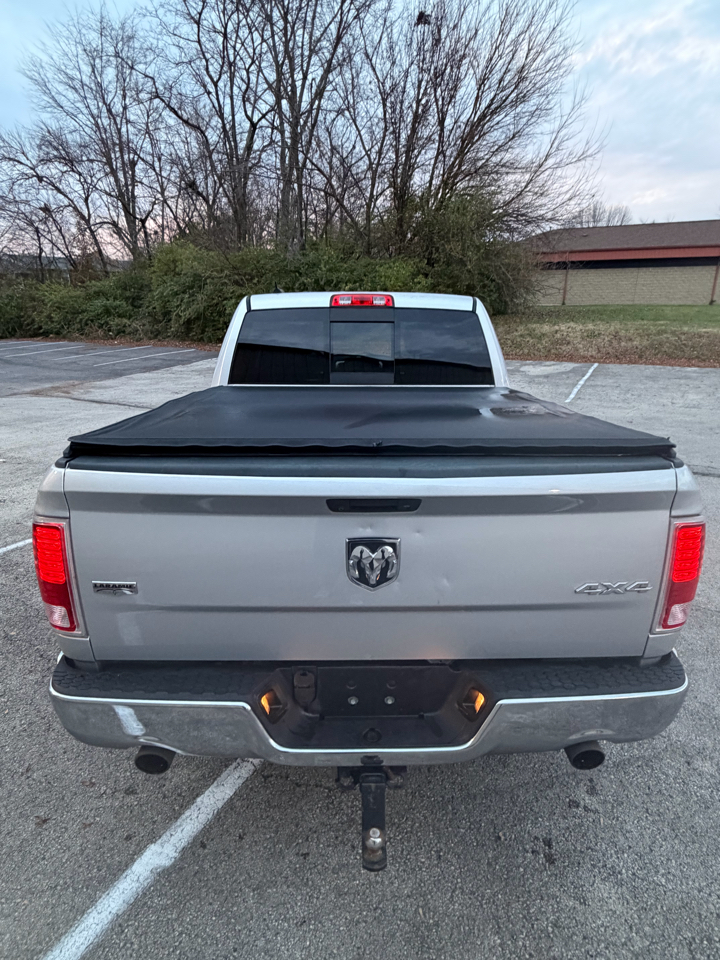 RAM 1500 Laramie Crew Cab SWB 4WD 2016