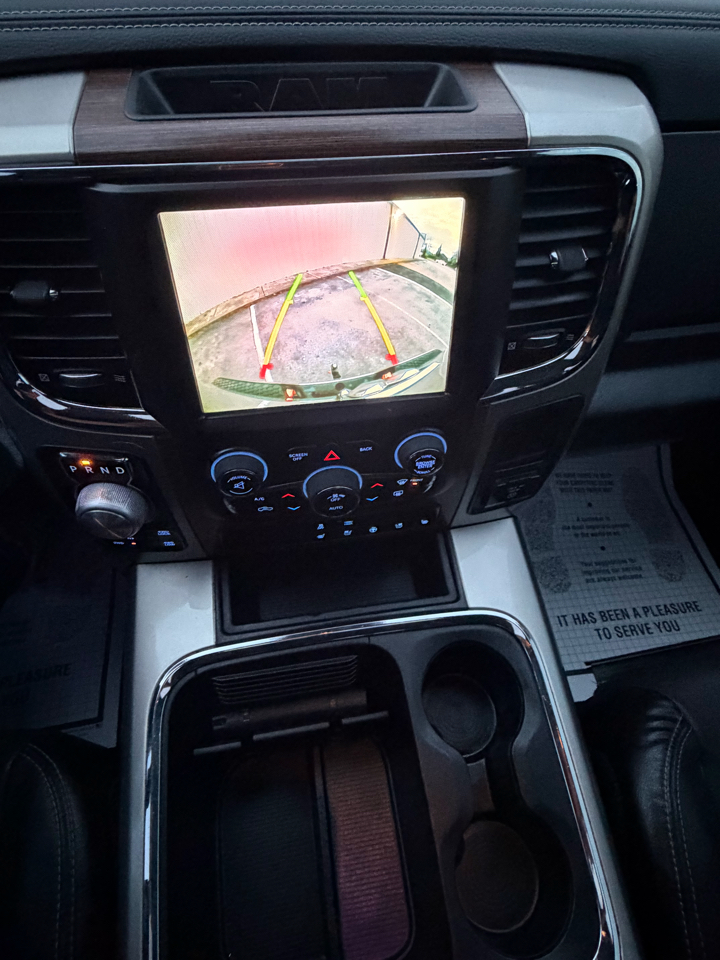 RAM 1500 Laramie Crew Cab SWB 4WD 2016