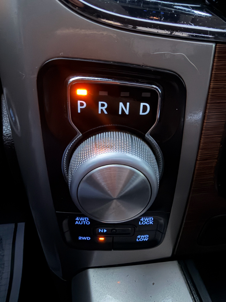 RAM 1500 Laramie Crew Cab SWB 4WD 2016