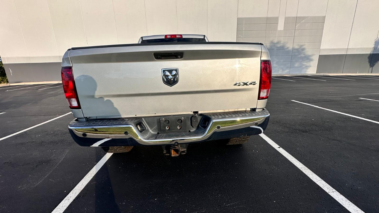 RAM 2500 Tradesman Crew Cab SWB 4WD 2016