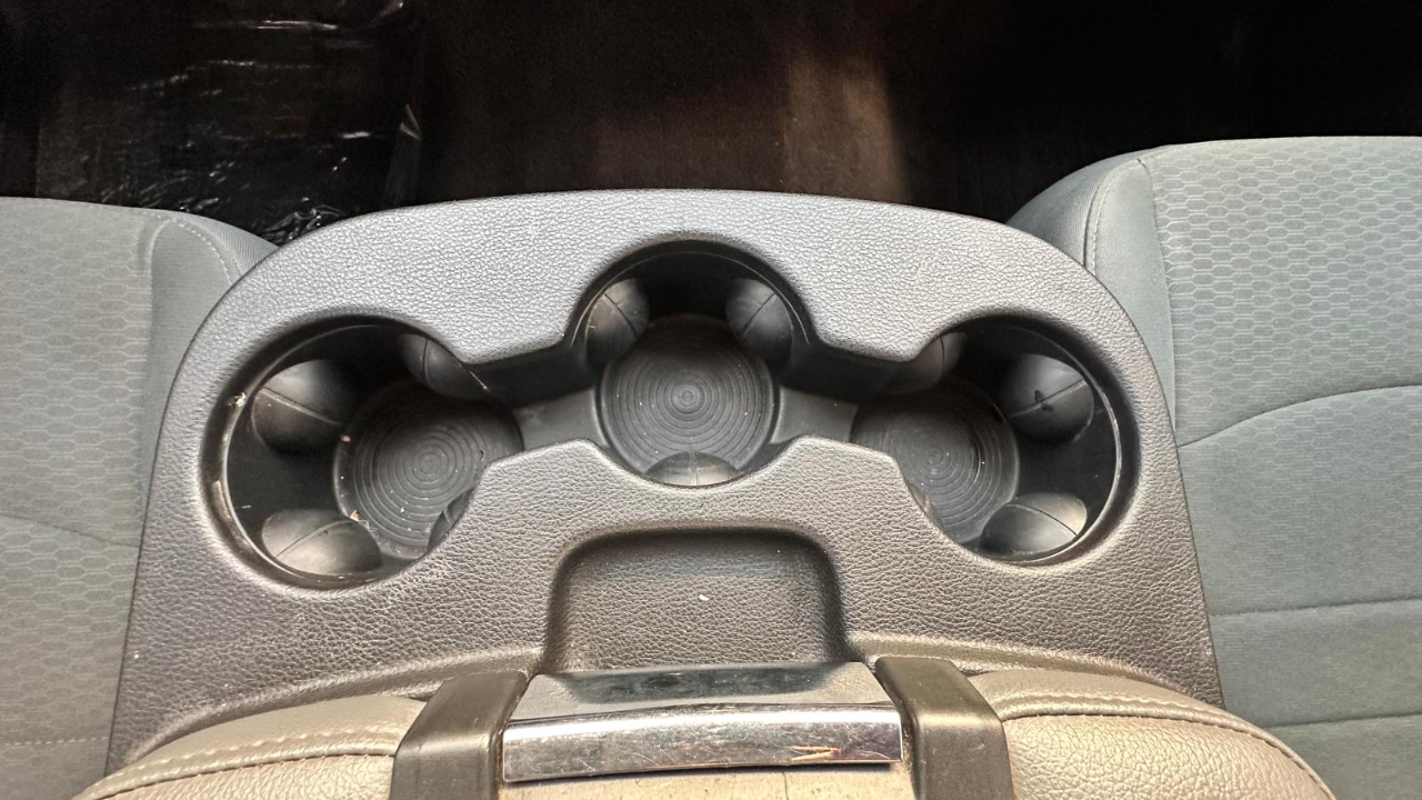 RAM 2500 Tradesman Crew Cab SWB 4WD 2016