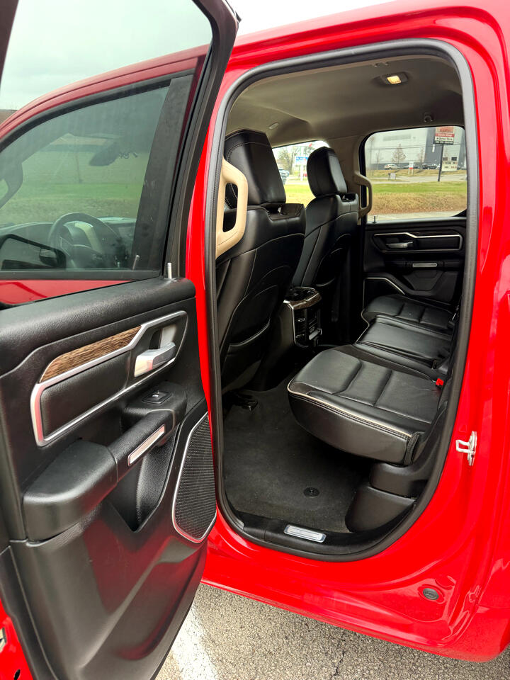 RAM 1500 Laramie Quad Cab 4WD 2020