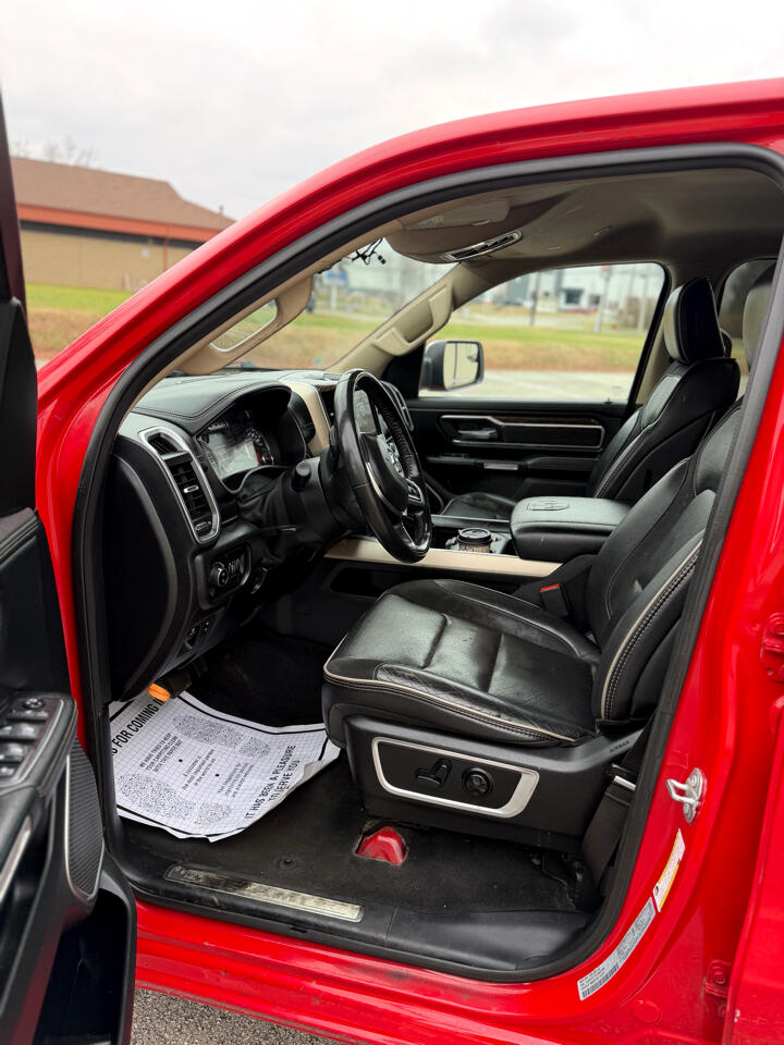 RAM 1500 Laramie Quad Cab 4WD 2020