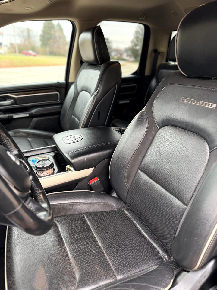 RAM 1500 Laramie Quad Cab 4WD 2020