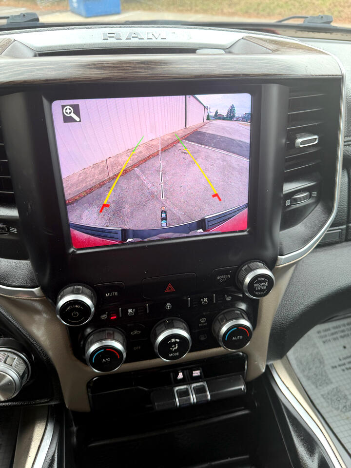 RAM 1500 Laramie Quad Cab 4WD 2020