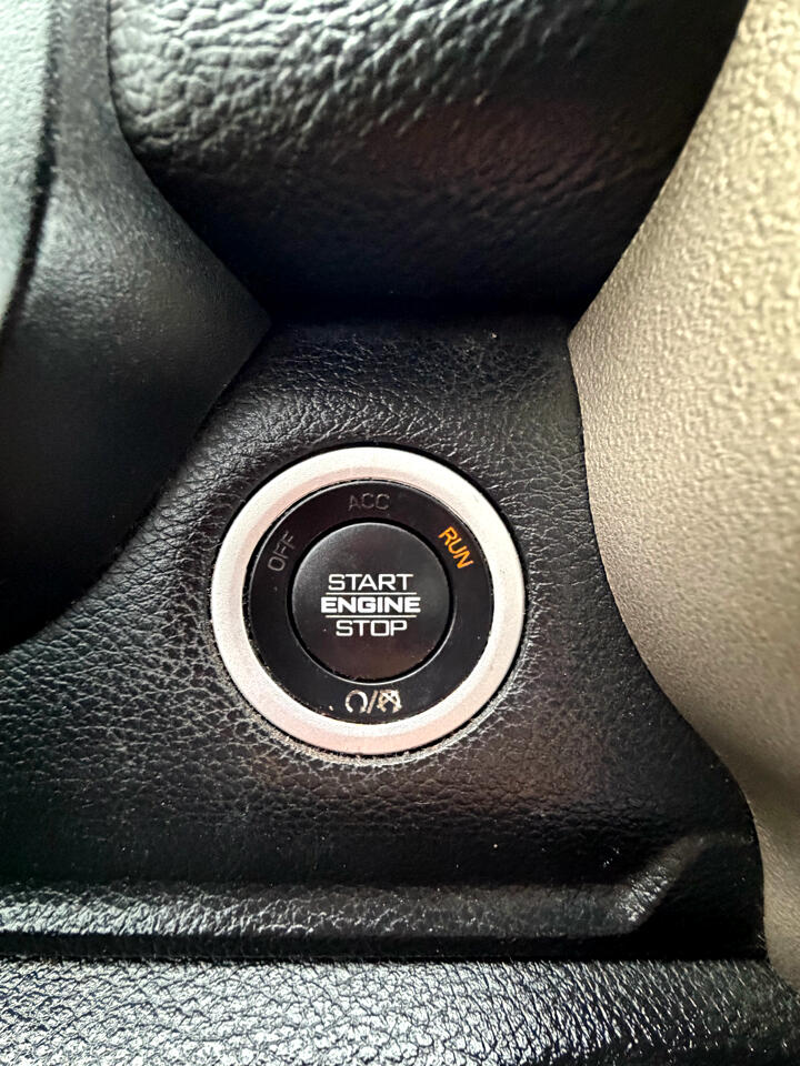 RAM 1500 Laramie Quad Cab 4WD 2020