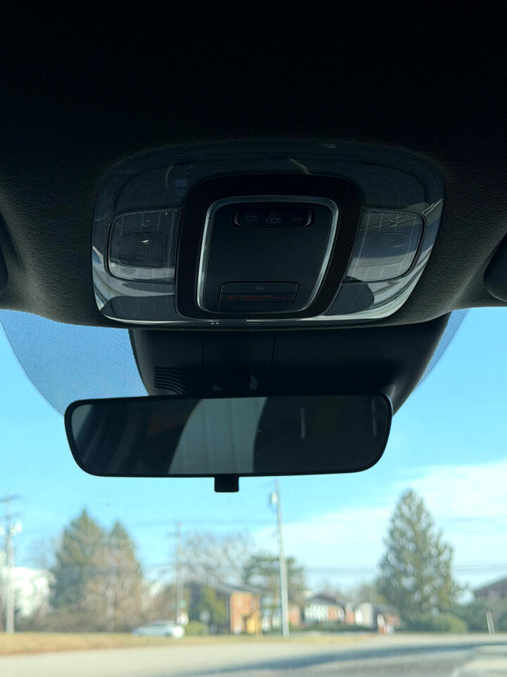 RAM 1500 Laramie Quad Cab 4WD 2020