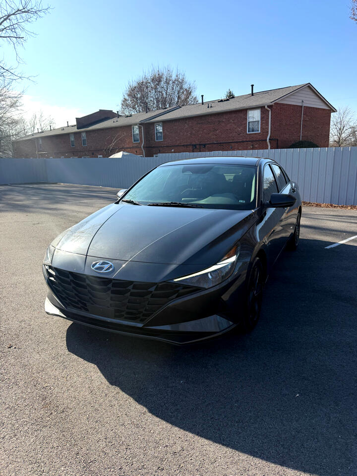 Hyundai Elantra SEL 2022