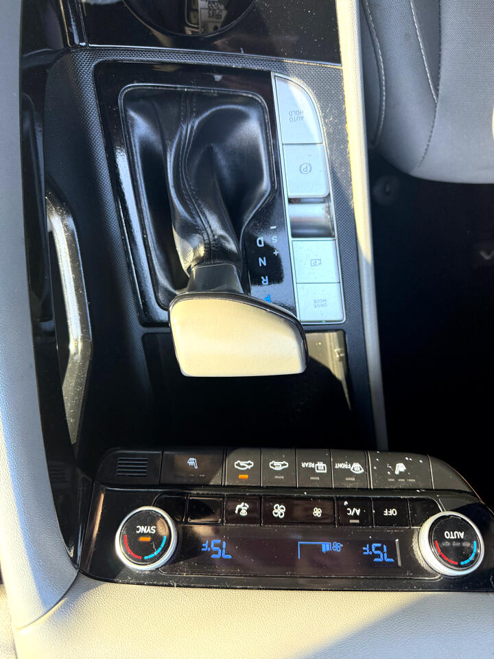 Hyundai Elantra SEL 2022