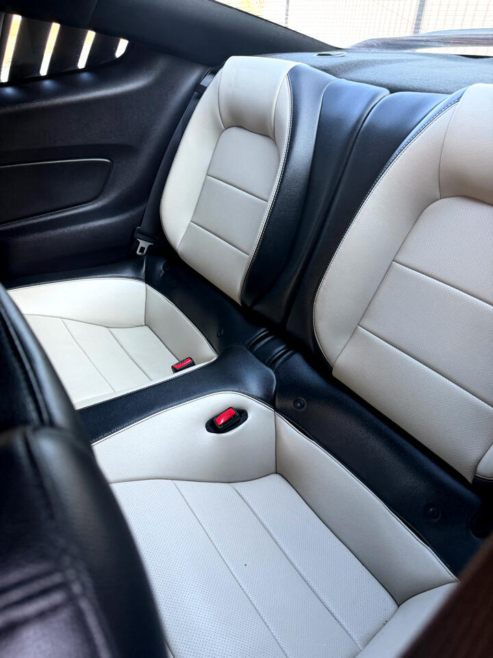 Ford Mustang EcoBoost Coupe 2015