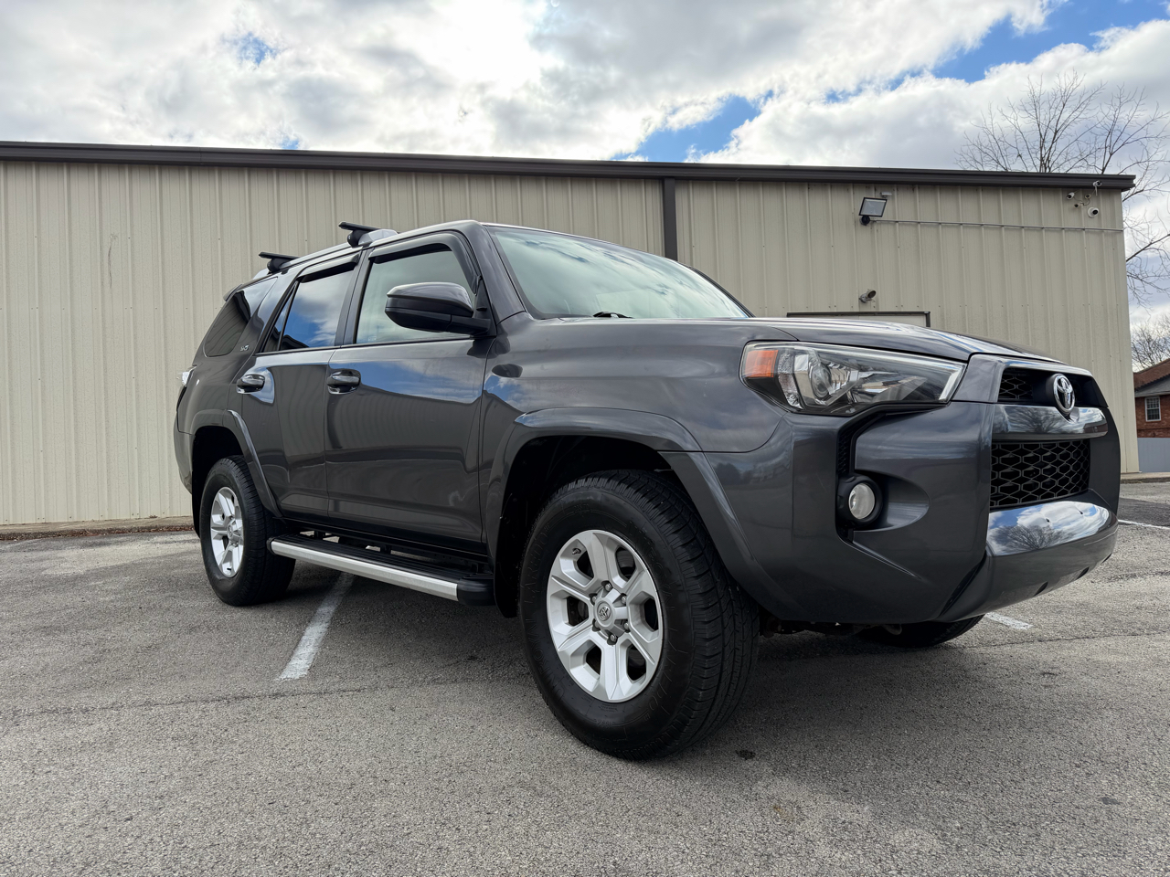 Toyota 4Runner SR5 4WD 2016