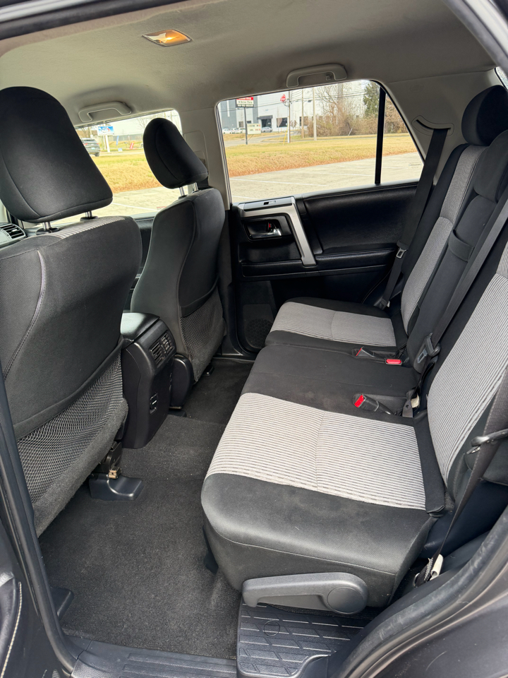 Toyota 4Runner SR5 4WD 2016