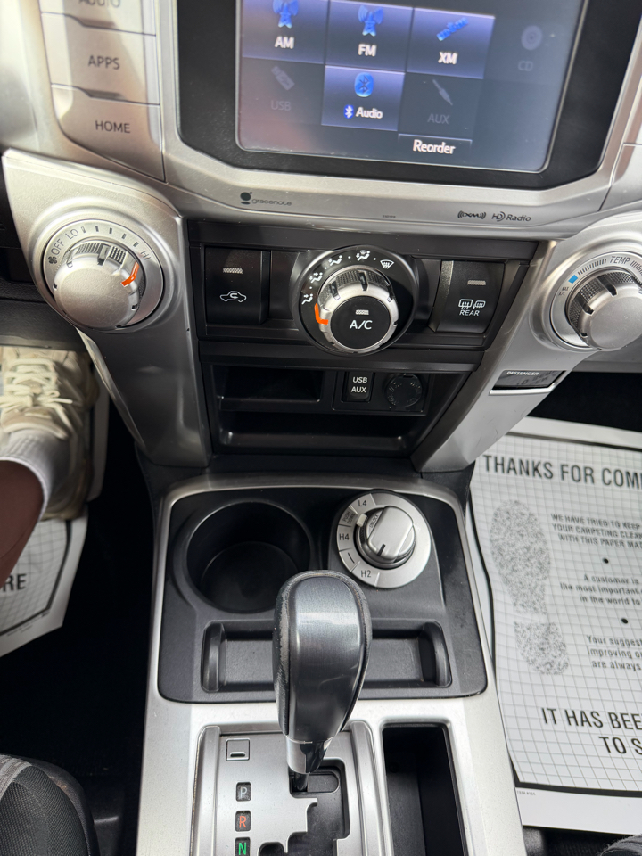 Toyota 4Runner SR5 4WD 2016