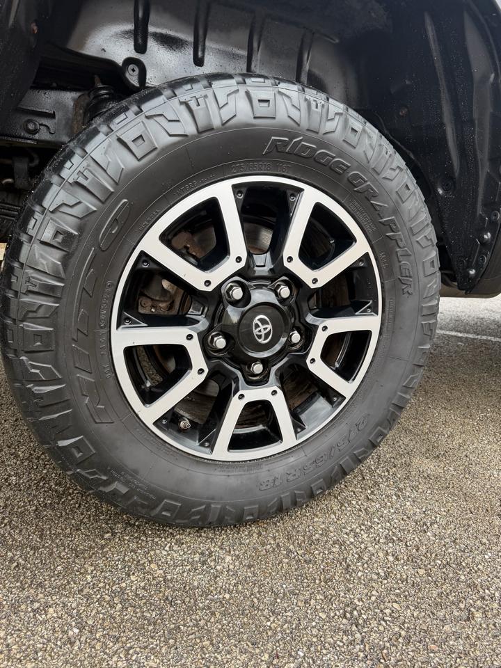 Toyota Tundra SR5 5.7L V8 FFV Double Cab 4WD 2016