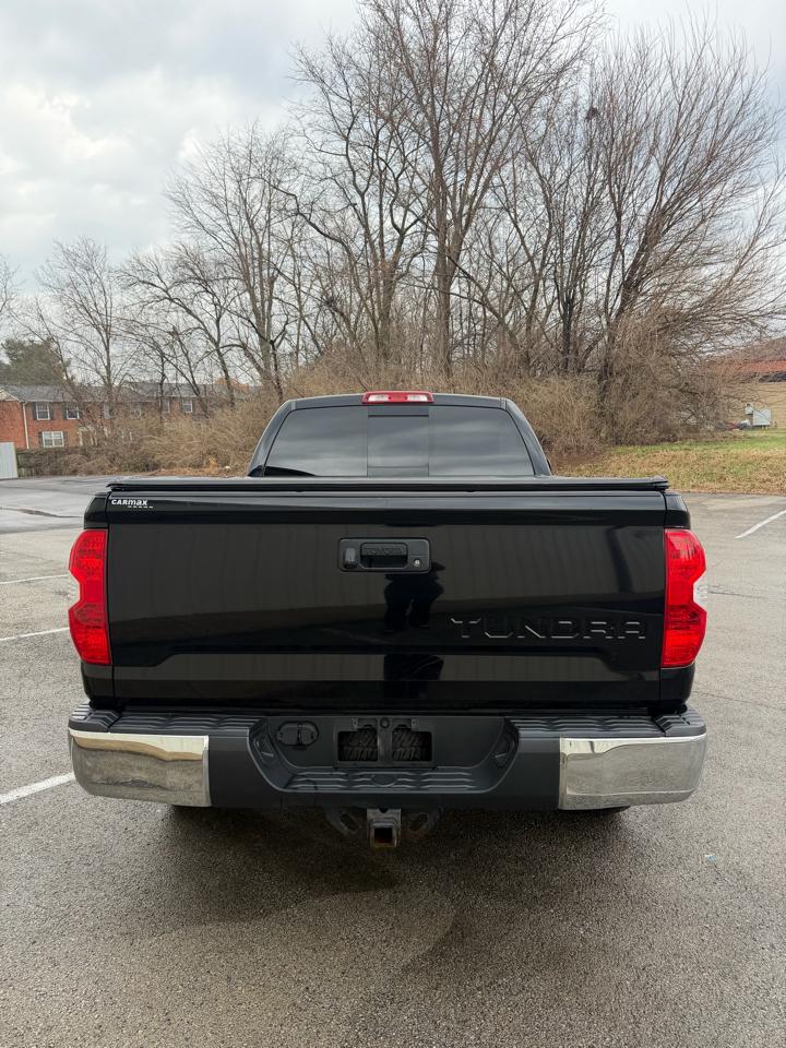 Toyota Tundra SR5 5.7L V8 FFV Double Cab 4WD 2016