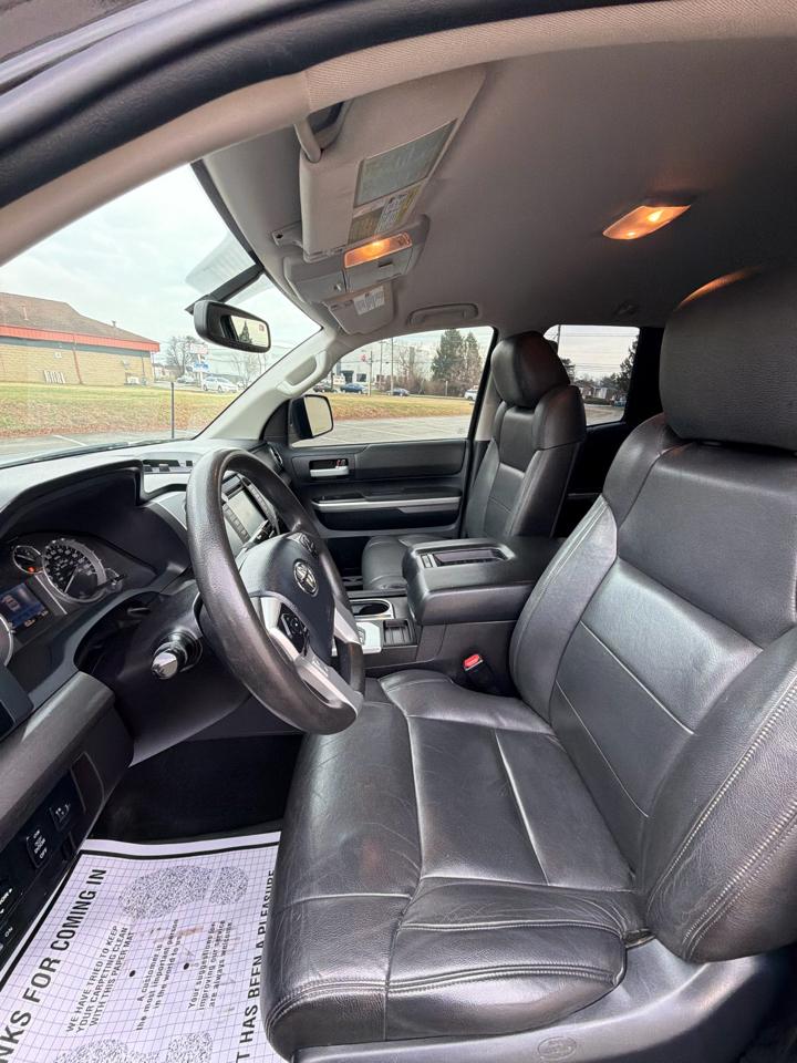 Toyota Tundra SR5 5.7L V8 FFV Double Cab 4WD 2016