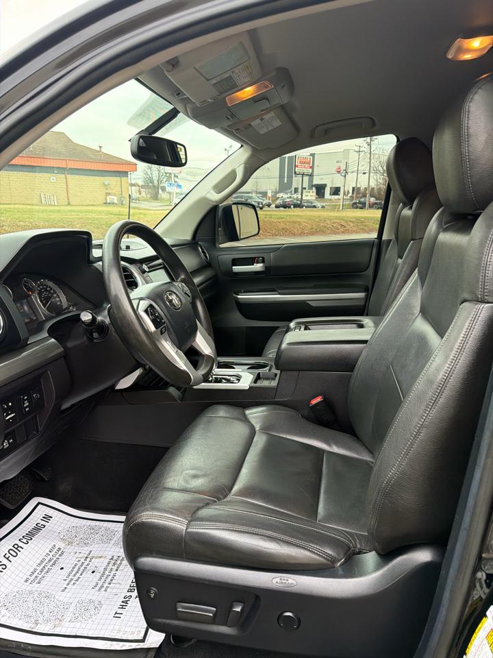 Toyota Tundra SR5 5.7L V8 FFV Double Cab 4WD 2016