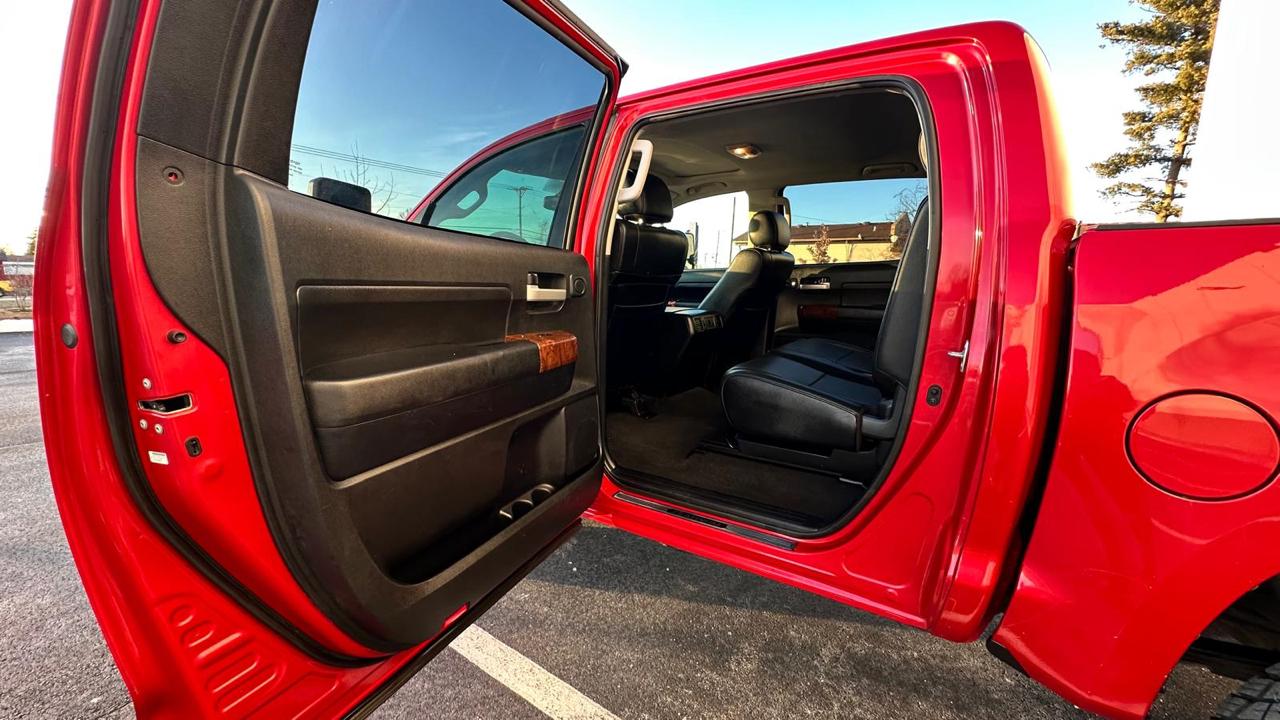 Toyota Tundra Limited 5.7L FFV CrewMax 4WD 2012