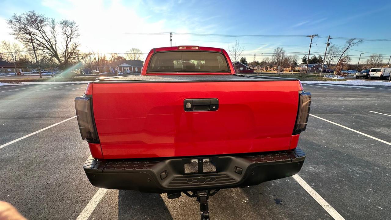 Toyota Tundra Limited 5.7L FFV CrewMax 4WD 2012