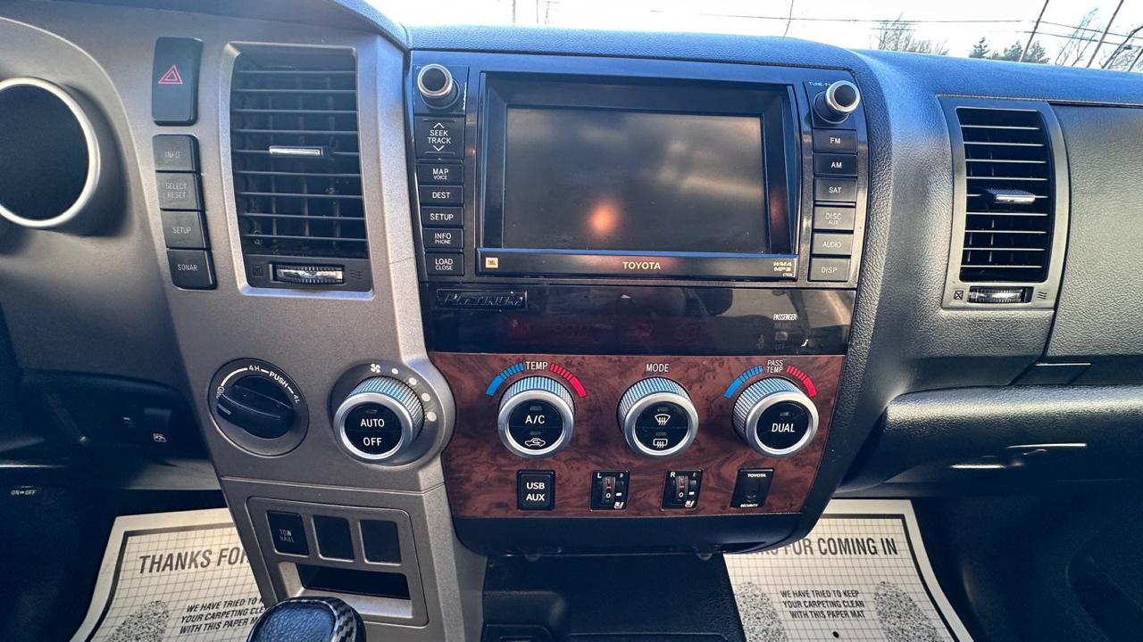 Toyota Tundra Limited 5.7L FFV CrewMax 4WD 2012